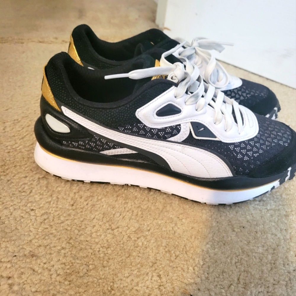 Men's Puma Sneakers